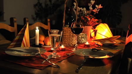 abendessen, Romatisch, Kerzenschein, Kerze, atmosphäre, celebration, dining, event, flasche, geburtstag, glas, italienisch, essen, jahrestag, luxury, wein, Tisch, Restaurant, zuzweit, Liebe, Romantik, Abend, Hochzeit, Stimmung, chamber, Feier, Feiern, Party, Silvester, dunkel